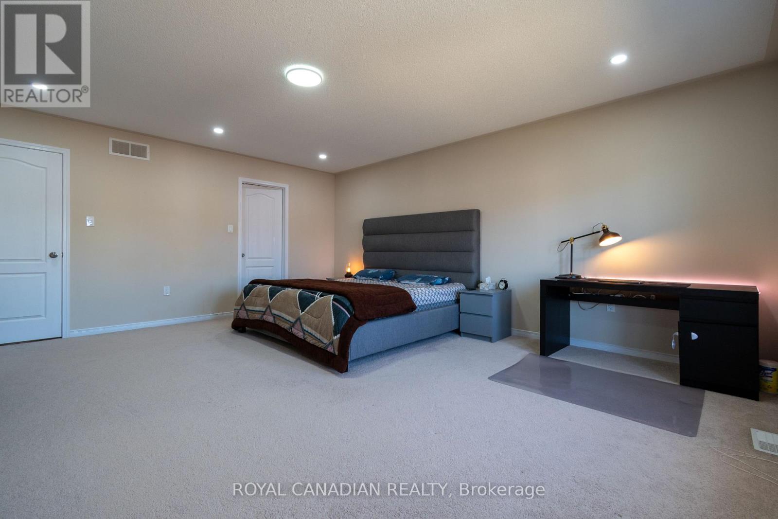 213 Richardson Crescent, Bradford West Gwillimbury, Ontario  L3Z 0R5 - Photo 30 - N12497746