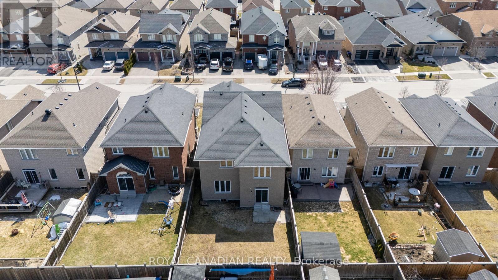 213 Richardson Crescent, Bradford West Gwillimbury, Ontario  L3Z 0R5 - Photo 43 - N12497746