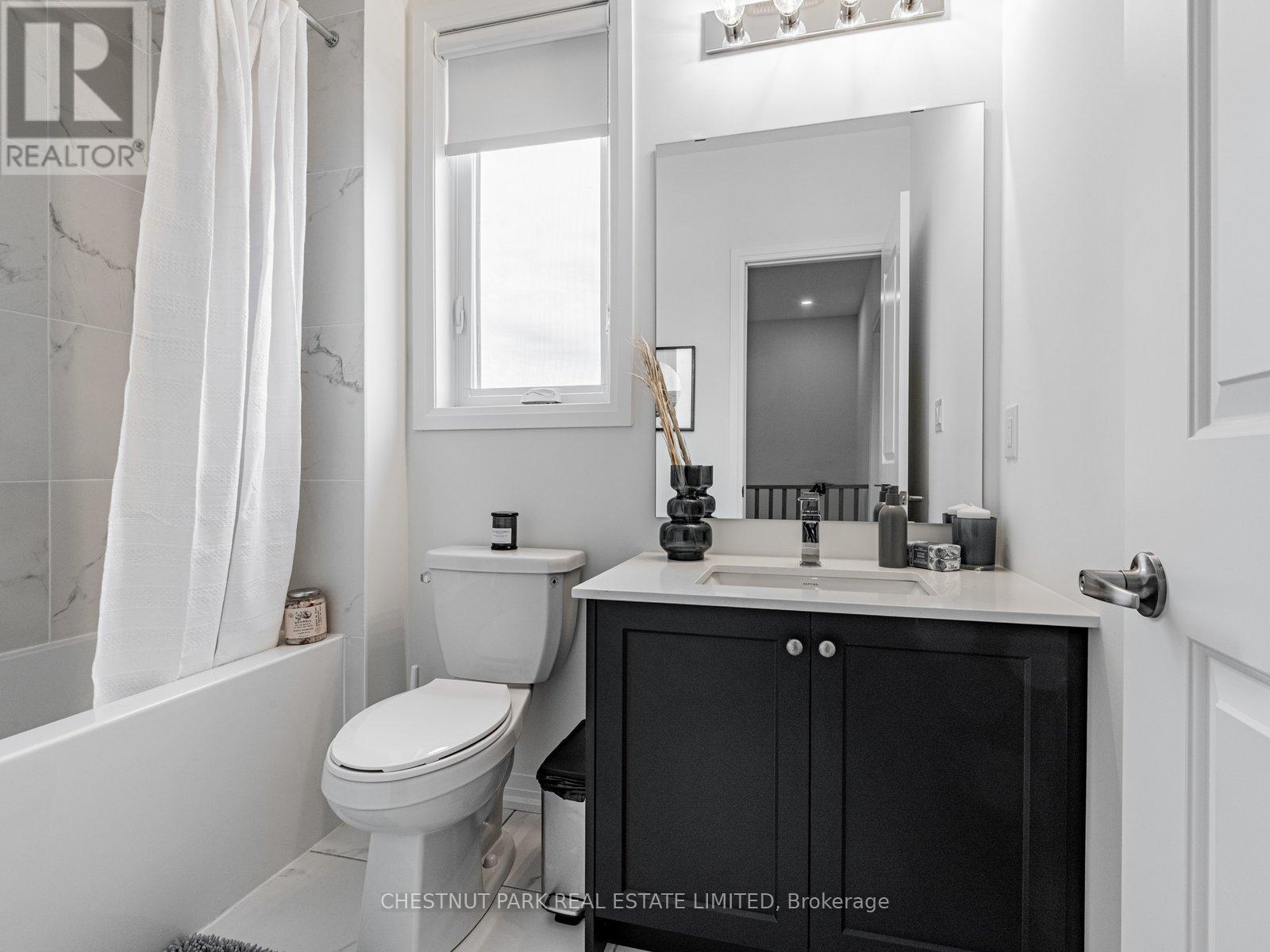 50 Robert Eaton Avenue, Markham, Ontario  M4J 2Z5 - Photo 24 - N12497754