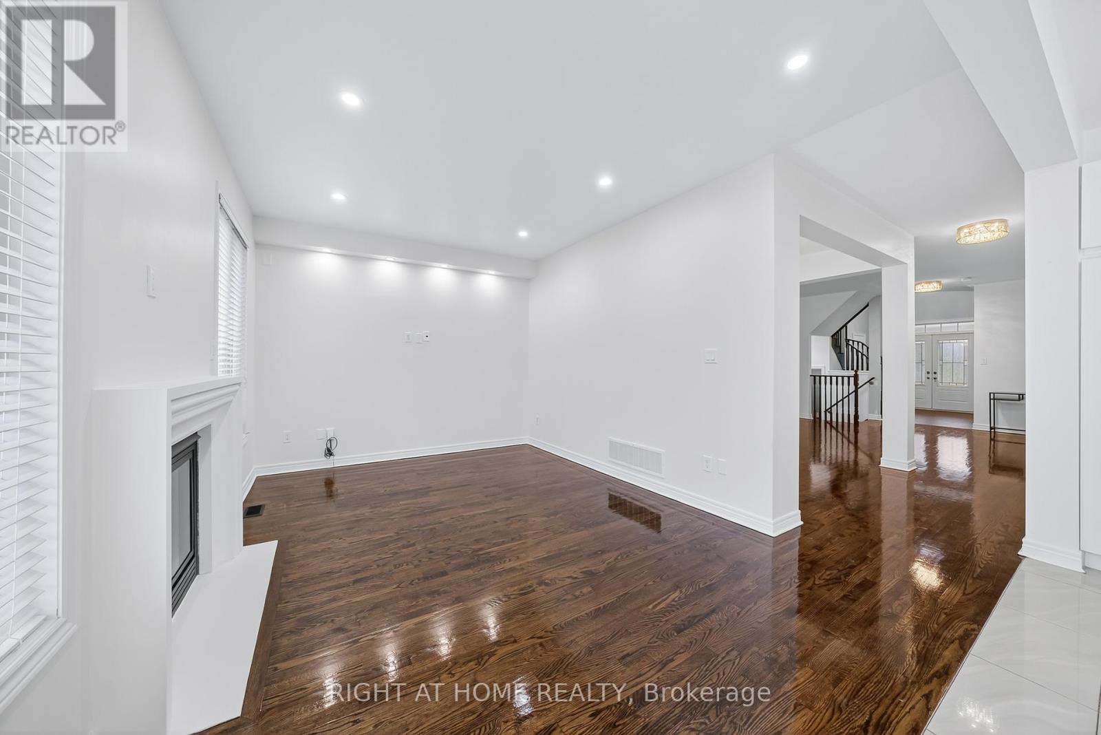 193 Blue Dasher Boulevard, Bradford West Gwillimbury, Ontario  L3Z 0H3 - Photo 26 - N12497802