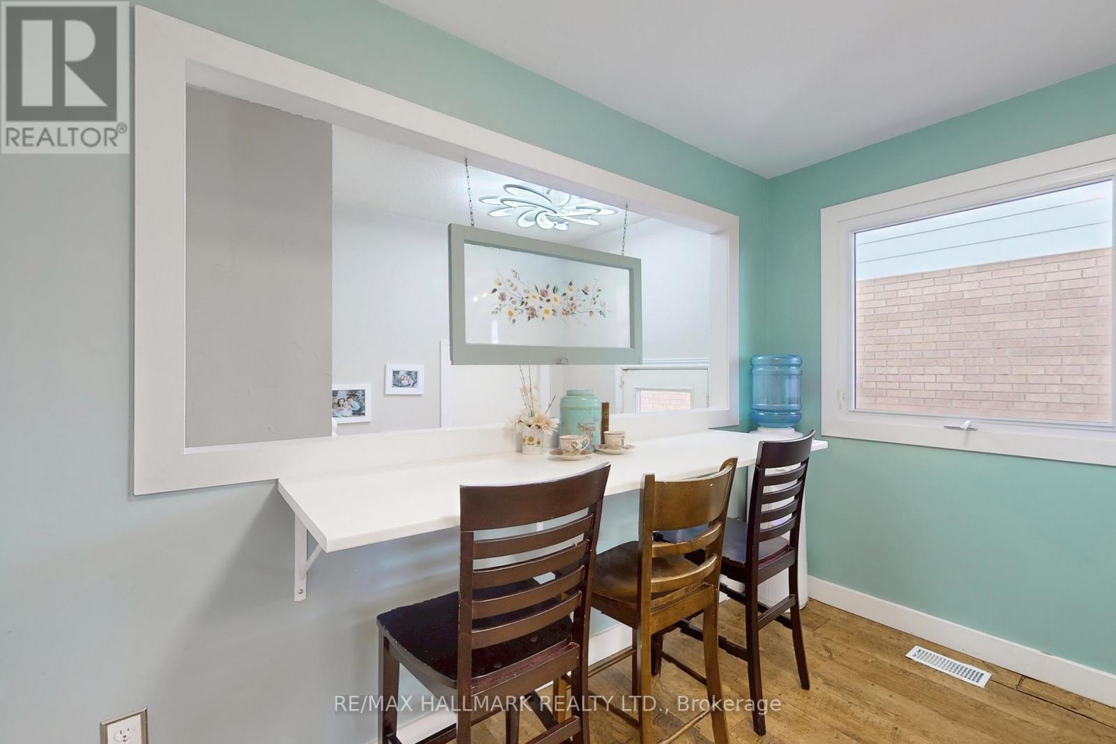 111 Kerr Boulevard, New Tecumseth, Ontario  L9R 1C6 - Photo 10 - N12497812