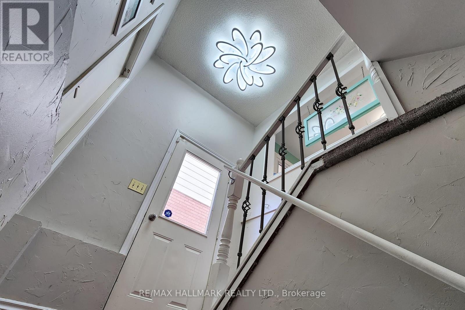 111 Kerr Boulevard, New Tecumseth, Ontario  L9R 1C6 - Photo 28 - N12497812