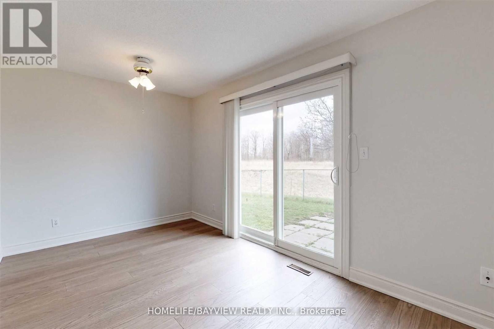 109 William Curtis Circle, Newmarket, Ontario  L3Y 8L8 - Photo 7 - N12497824