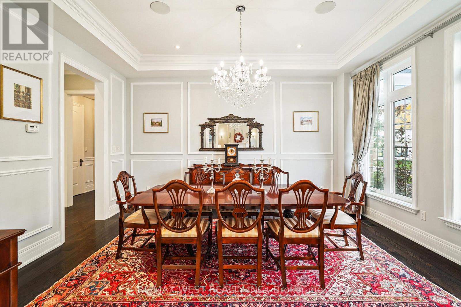 68 Walmer Road, Richmond Hill (North Richvale), Ontario  L4C 3X1 - Photo 4 - N12497858