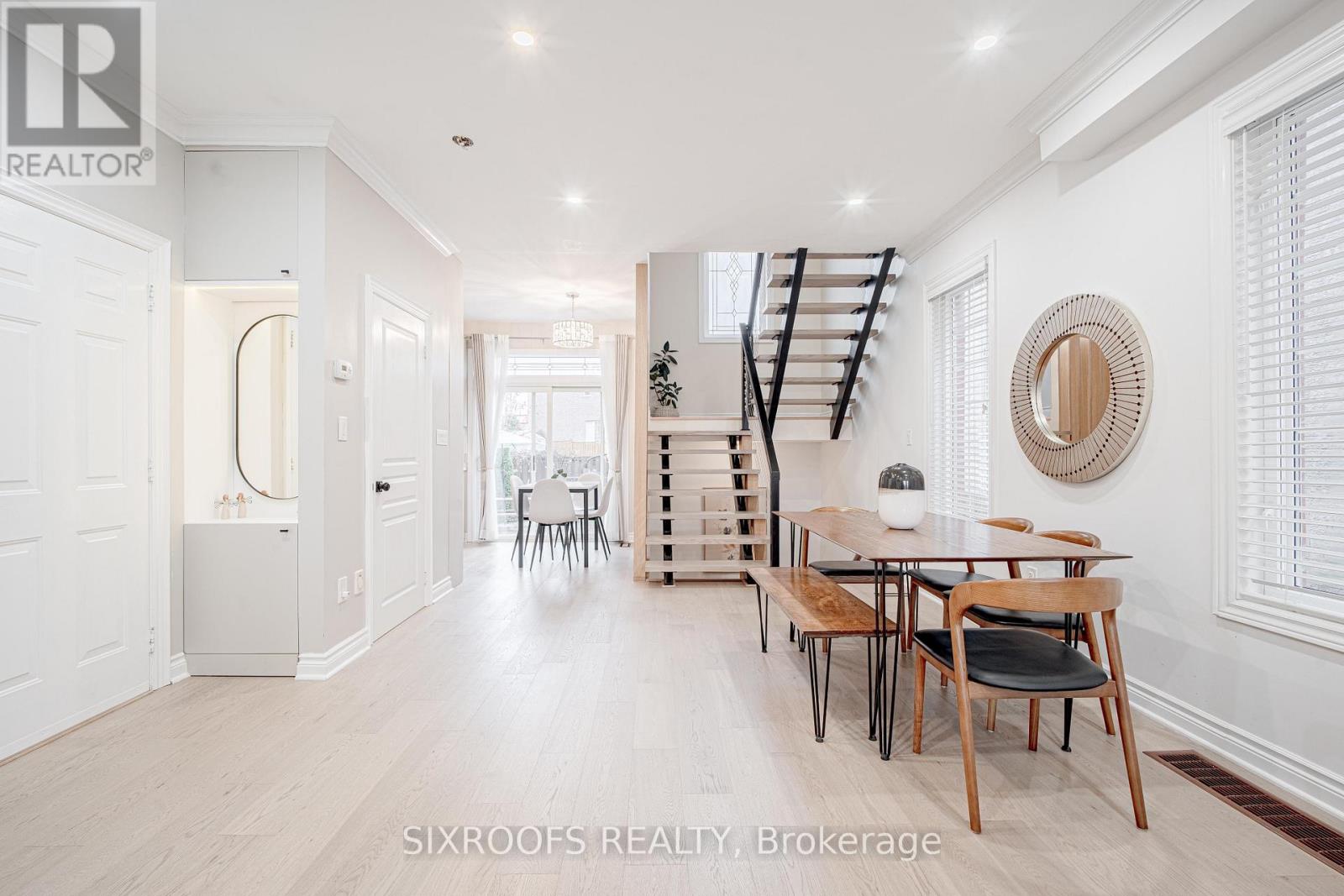 15 Longwood Avenue, Richmond Hill (Oak Ridges), Ontario  L4E 4B1 - Photo 12 - N12497866