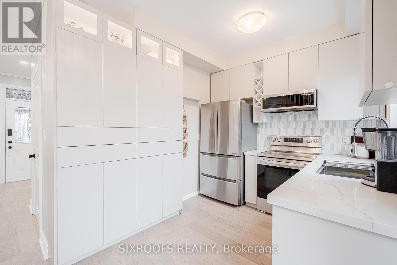 15 Longwood Avenue, Richmond Hill (Oak Ridges), Ontario  L4E 4B1 - Photo 14 - N12497866