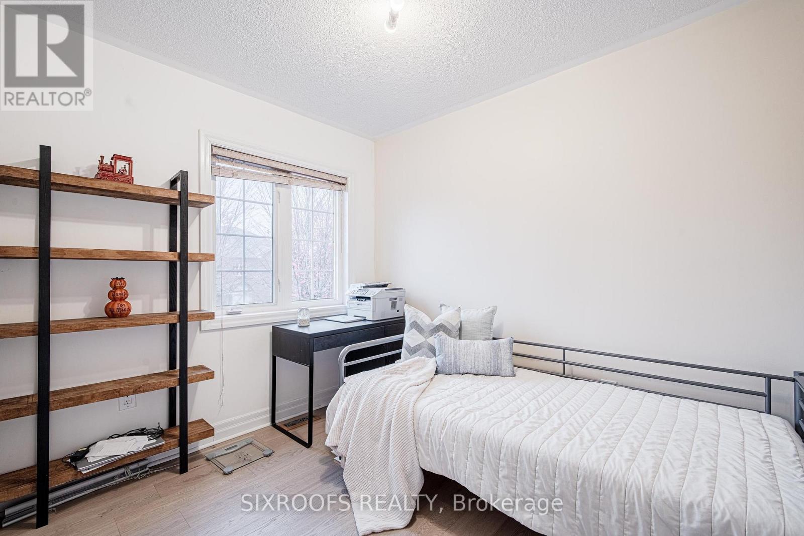 15 Longwood Avenue, Richmond Hill (Oak Ridges), Ontario  L4E 4B1 - Photo 26 - N12497866