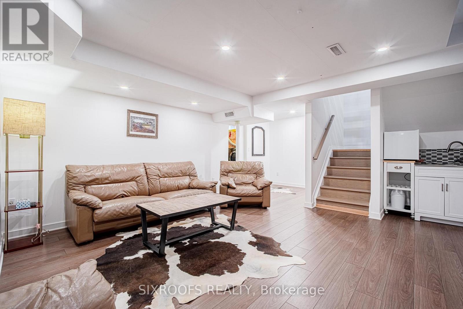 15 Longwood Avenue, Richmond Hill (Oak Ridges), Ontario  L4E 4B1 - Photo 31 - N12497866