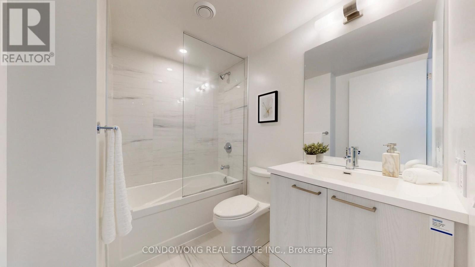 4008 - 195 Commerce Street, Vaughan (Concord), Ontario  L4K 0P9 - Photo 8 - N12497924