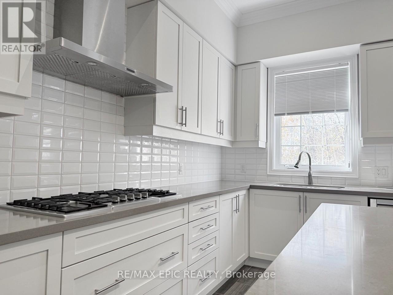 27 Leary Crescent, Richmond Hill, Ontario  L4S 0G7 - Photo 10 - N12497938