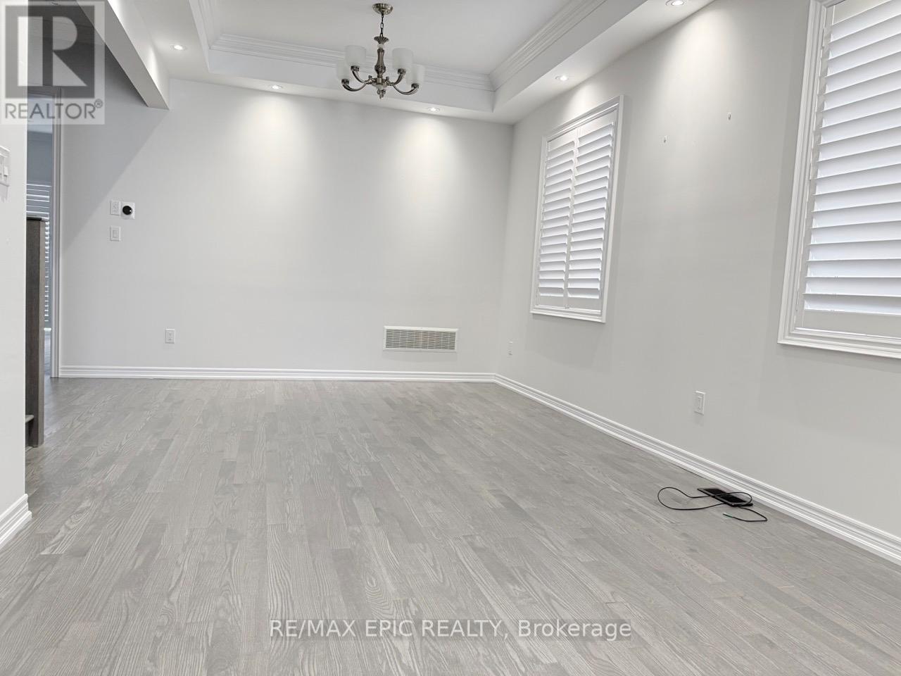 27 Leary Crescent, Richmond Hill, Ontario  L4S 0G7 - Photo 11 - N12497938