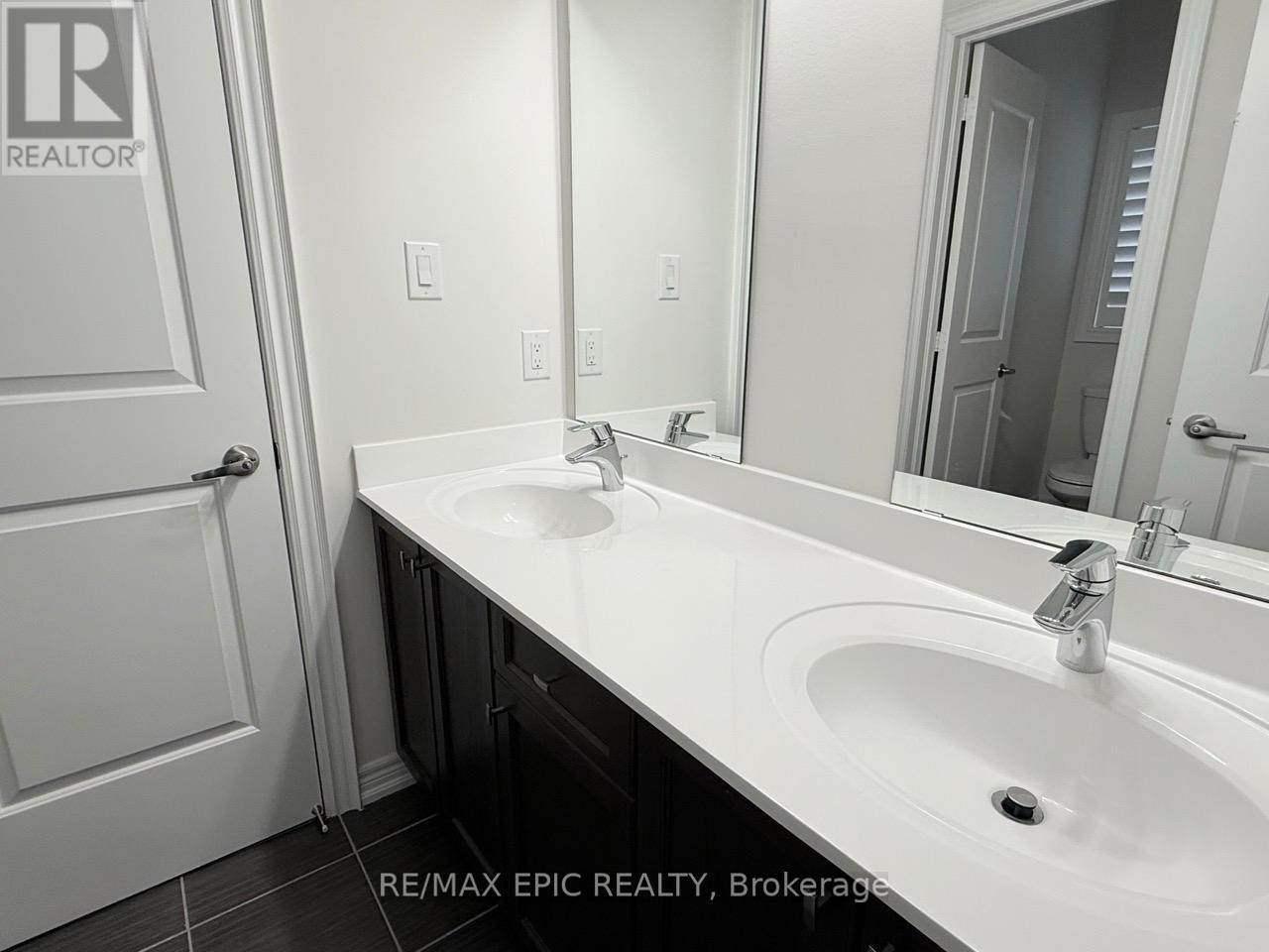 27 Leary Crescent, Richmond Hill, Ontario  L4S 0G7 - Photo 19 - N12497938