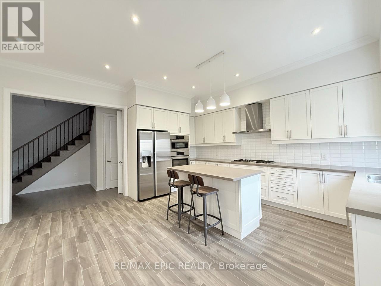 27 Leary Crescent, Richmond Hill, Ontario  L4S 0G7 - Photo 7 - N12497938