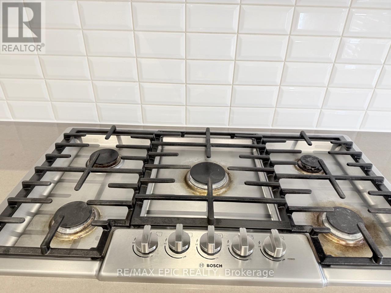 27 Leary Crescent, Richmond Hill, Ontario  L4S 0G7 - Photo 8 - N12497938