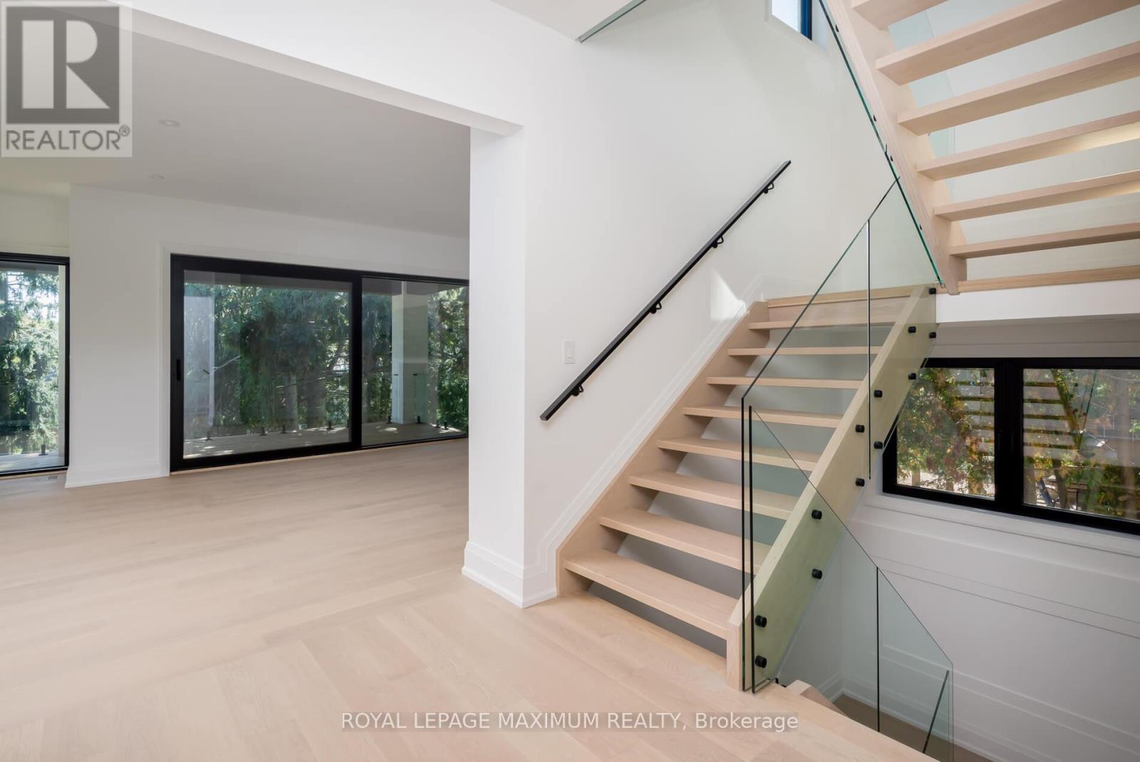 67 Davidson Street, Vaughan, Ontario  L4L 1M2 - Photo 5 - N12497962