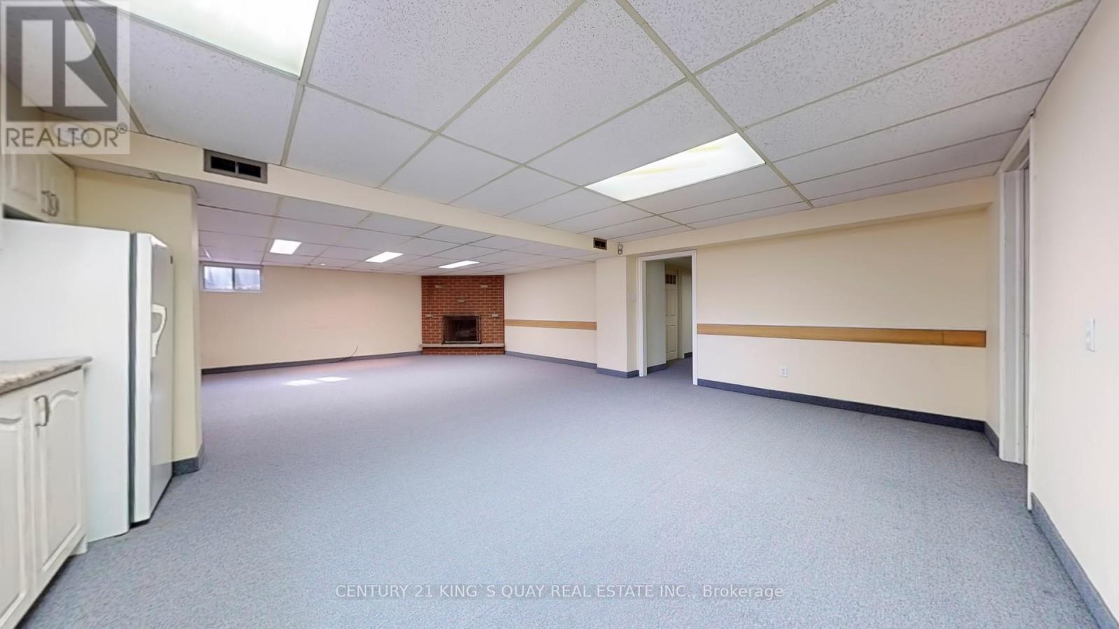 50 Bedford Park Avenue, Richmond Hill (Crosby), Ontario  L4C 2N8 - Photo 44 - N12497986