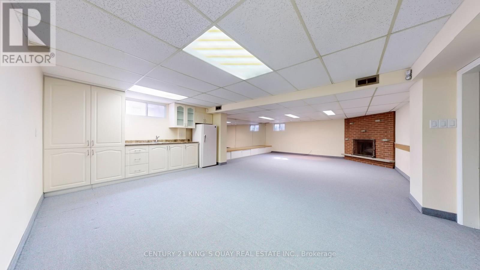 50 Bedford Park Avenue, Richmond Hill (Crosby), Ontario  L4C 2N8 - Photo 45 - N12497986