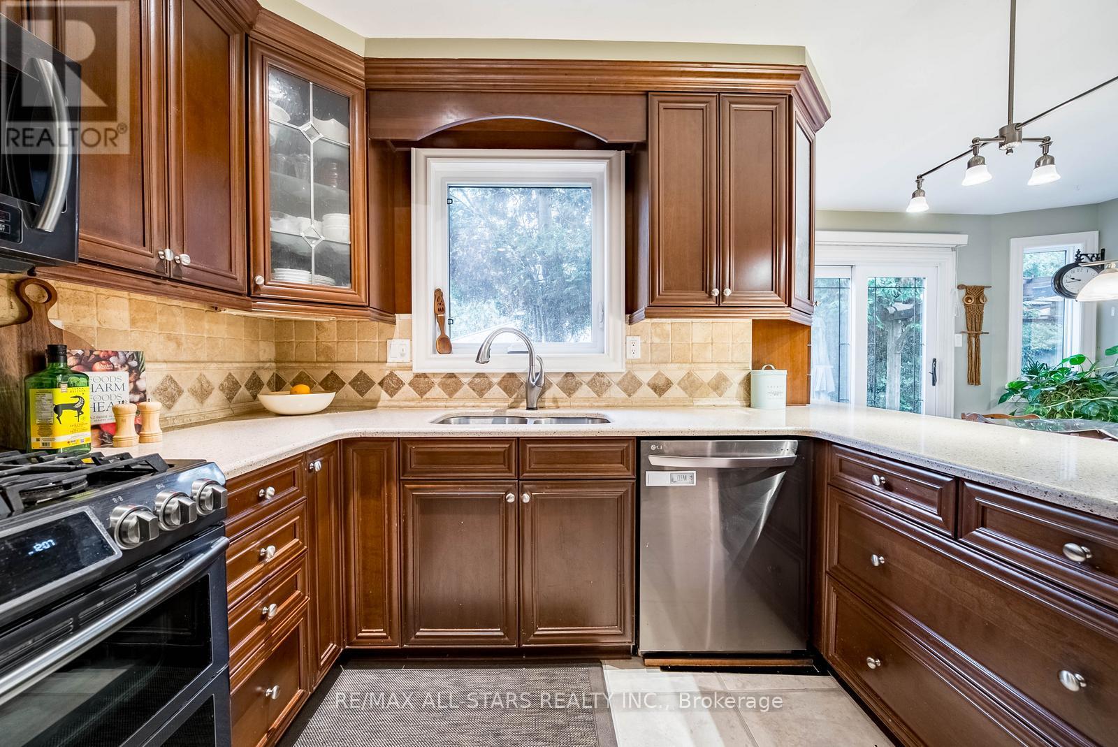 15 Sawyer Crescent, Markham (Markham Village), Ontario  L3P 5V2 - Photo 20 - N12497998