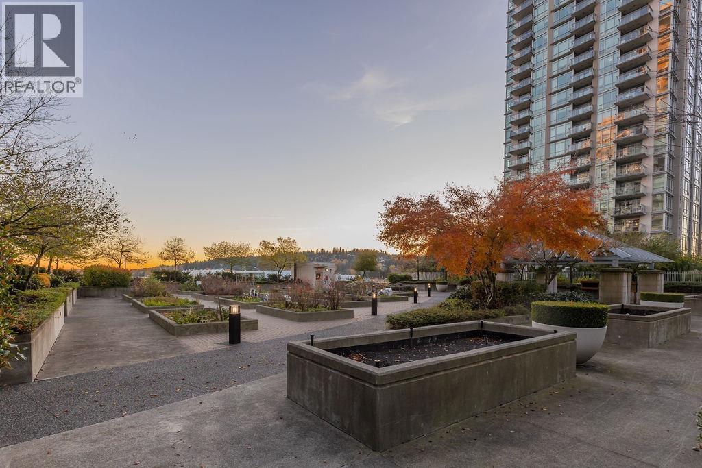 1004 2968 Glen Drive, Coquitlam, British Columbia  V3B 0C4 - Photo 17 - R3063718
