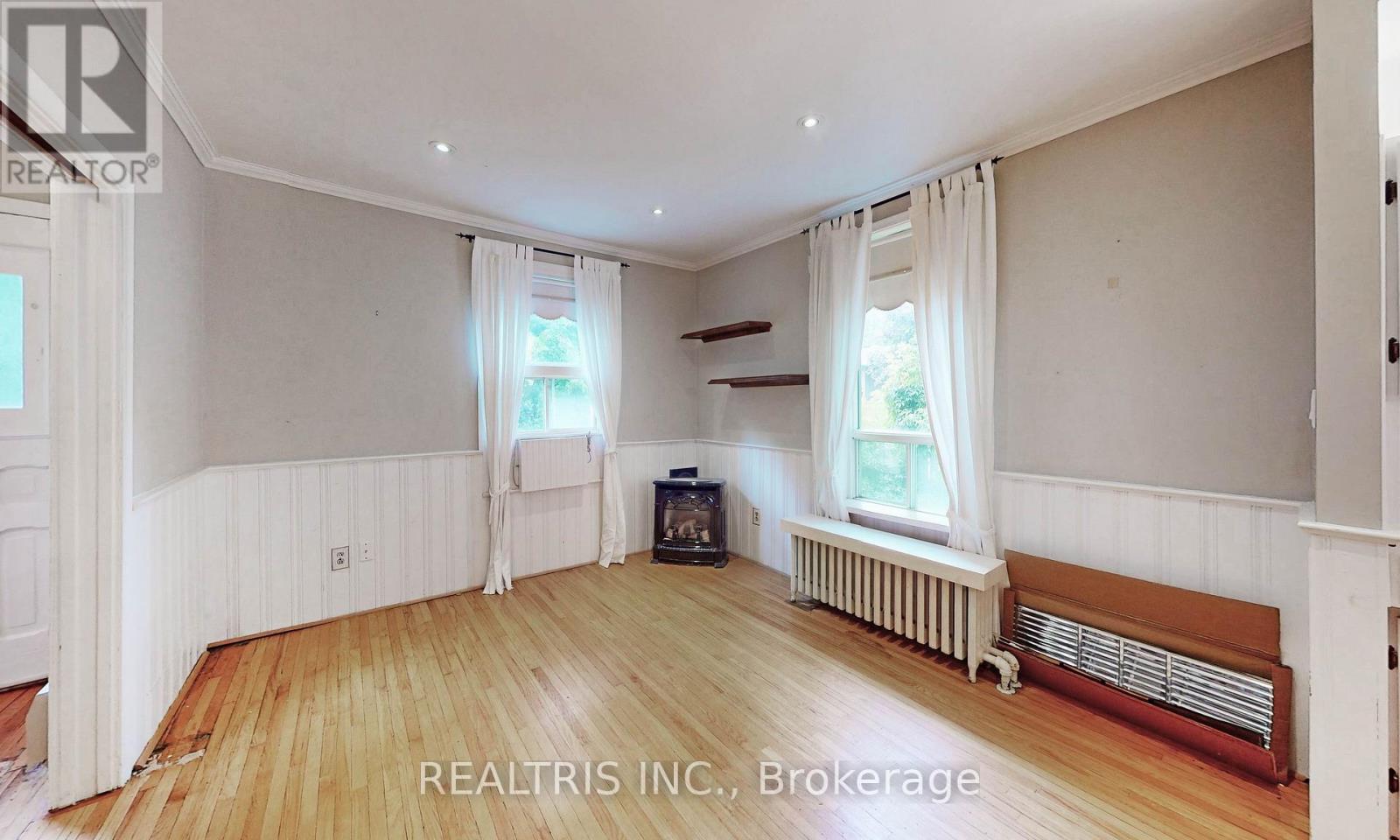 149 Worsley Street, Barrie (City Centre), Ontario  L4M 1M3 - Photo 7 - S12497438