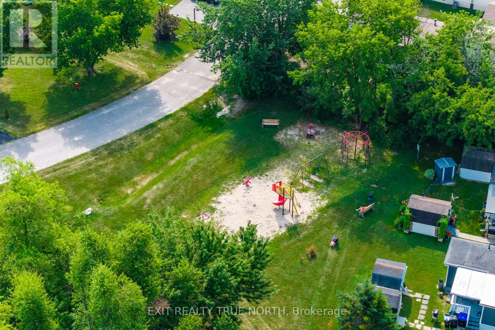 19 Vic's Road, Midland, Ontario  L4R 0B9 - Photo 20 - S12497618