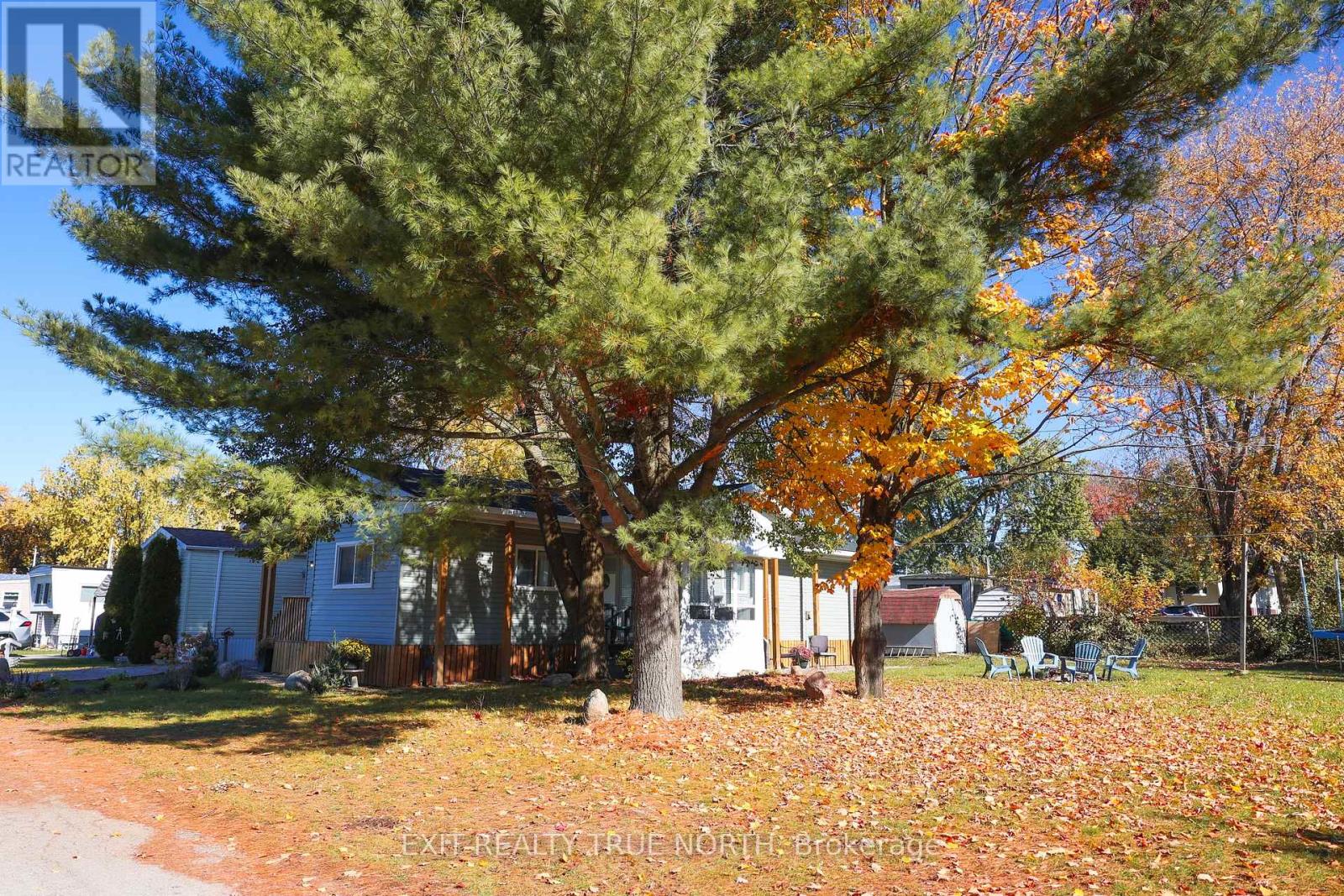 19 Vic's Road, Midland, Ontario  L4R 0B9 - Photo 3 - S12497618