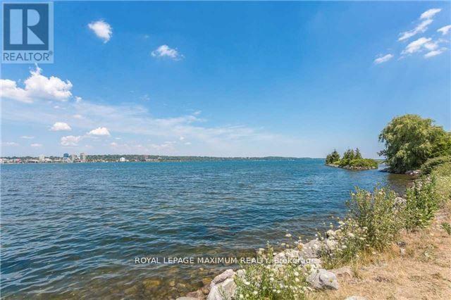 41 Gowan Street, Barrie, Ontario  L4N 2P1 - Photo 13 - S12497738