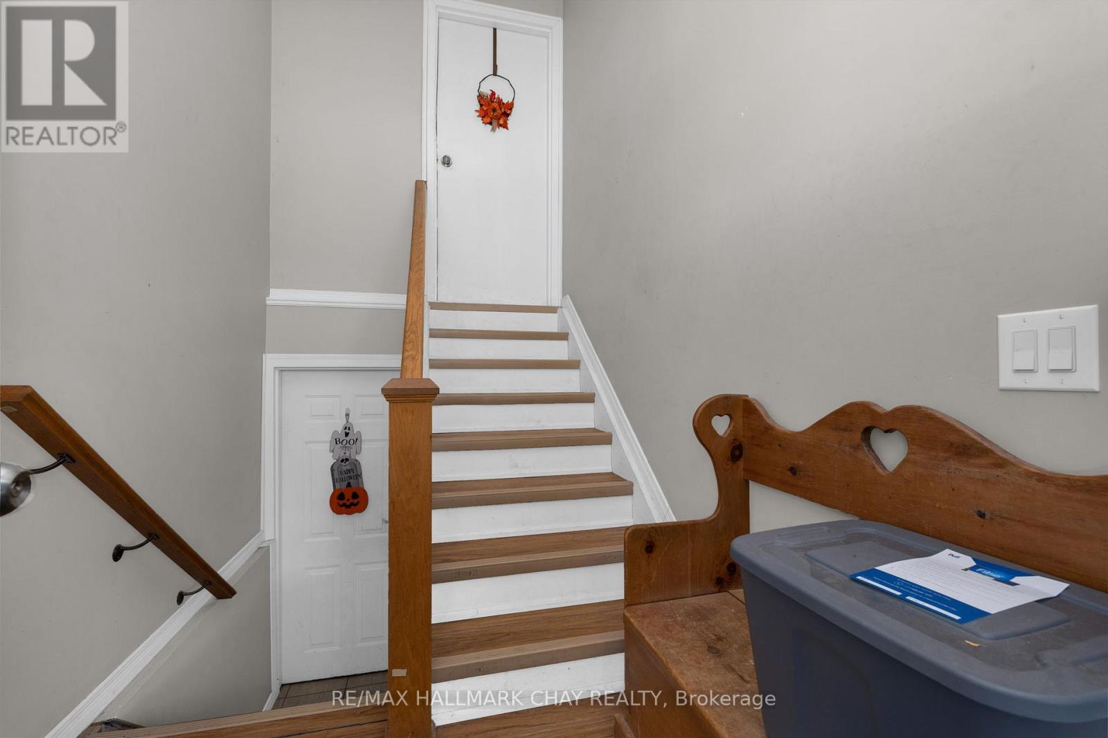 46 Carol Road, Barrie (Allandale Heights), Ontario  L4N 3P7 - Photo 16 - S12497832