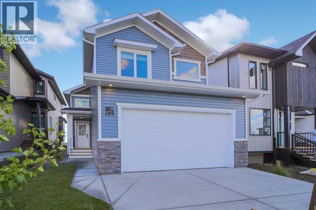 1108 Coalbrook Place W, Lethbridge, Alberta