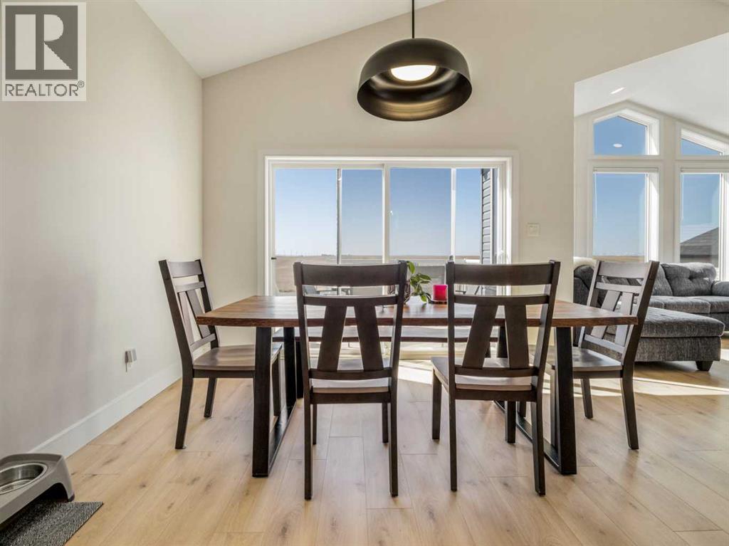 1108 Coalbrook Place W, Lethbridge, Alberta  T1J 5W7 - Photo 11 - A2216769