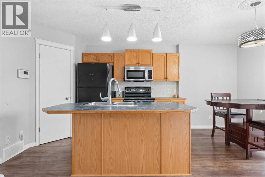 527 Prestwick Circle Se, Calgary, Alberta T2Z 4P7 - Photo 13 - A2264178