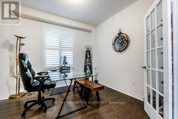 50 Royal Fern Crescent, Caledon, Ontario  L7C 4H1 - Photo 10 - W12478409