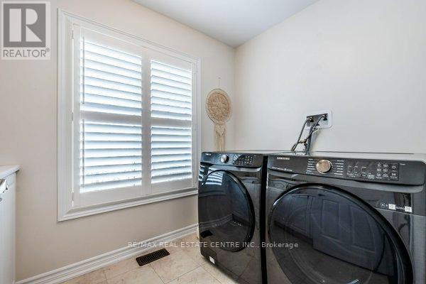 50 Royal Fern Crescent, Caledon, Ontario  L7C 4H1 - Photo 36 - W12478409