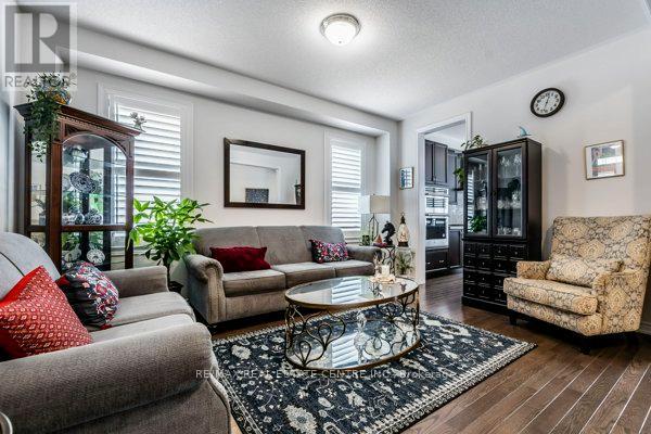 50 Royal Fern Crescent, Caledon, Ontario  L7C 4H1 - Photo 7 - W12478409