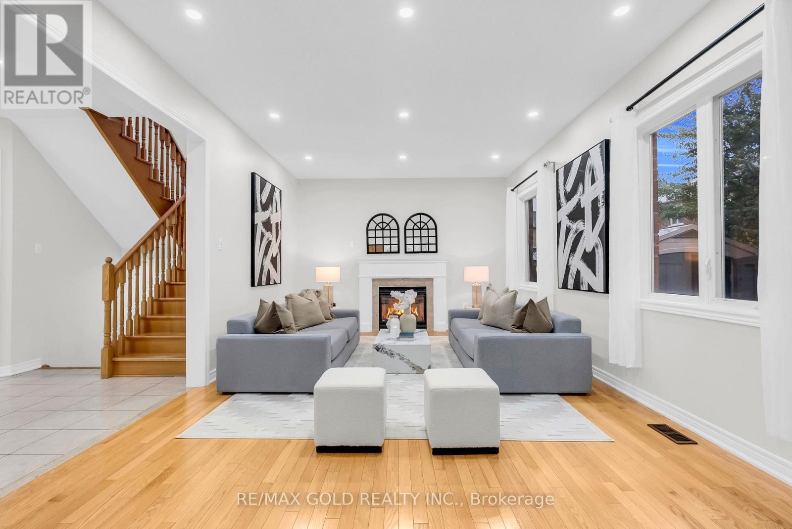 262 Swindale Drive, Milton (Sc Scott), Ontario  L9T 0T7 - Photo 13 - W12497210