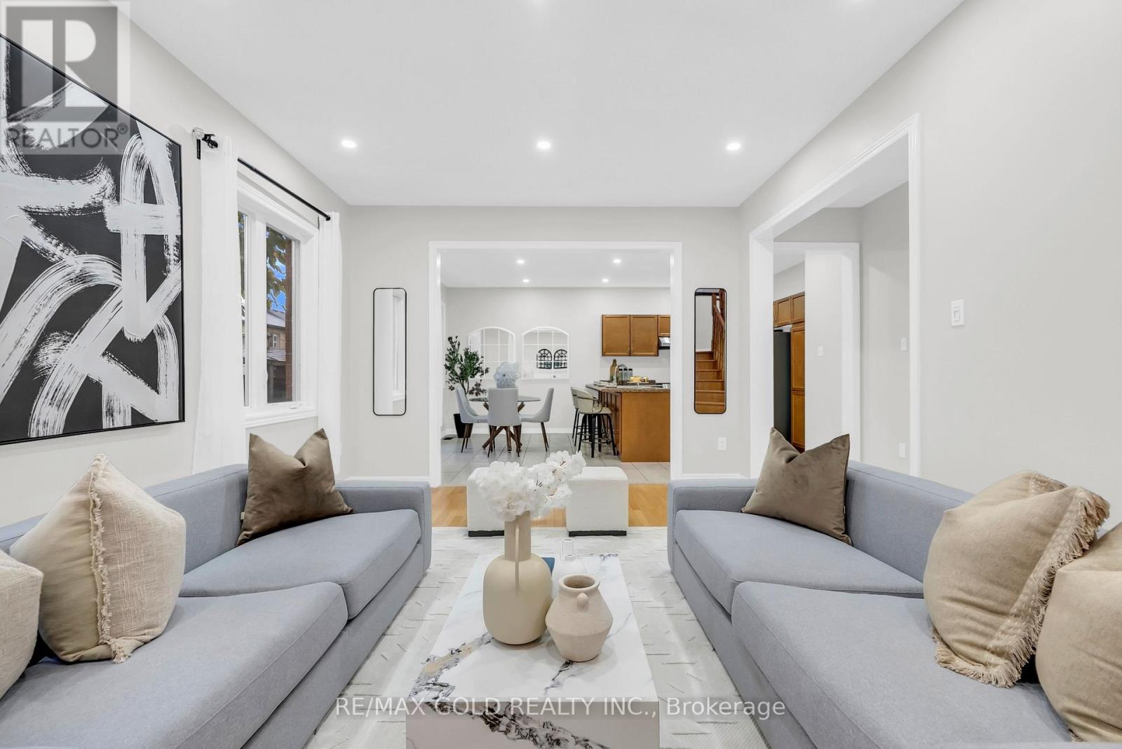 262 Swindale Drive, Milton (Sc Scott), Ontario  L9T 0T7 - Photo 15 - W12497210