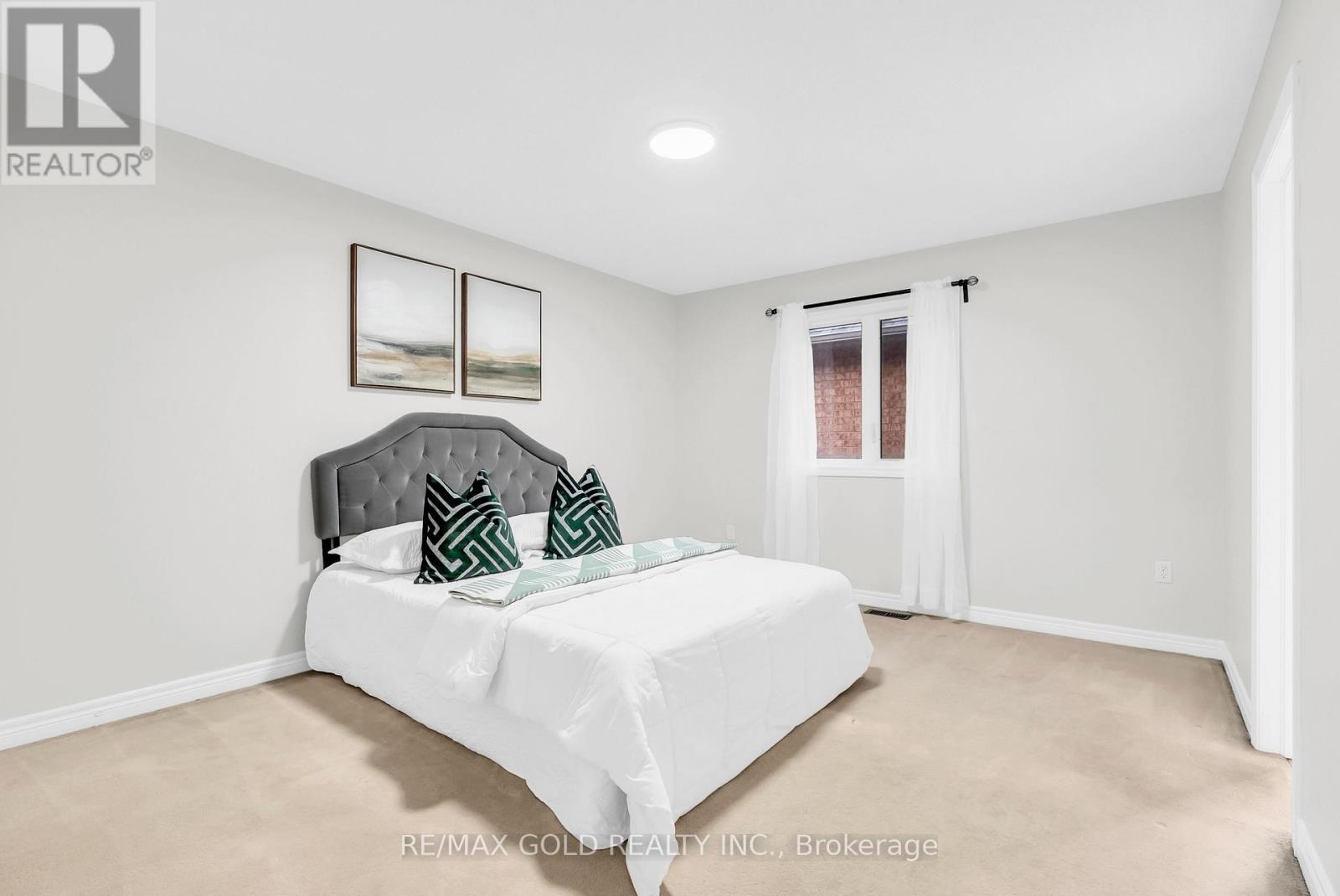 262 Swindale Drive, Milton (Sc Scott), Ontario  L9T 0T7 - Photo 32 - W12497210