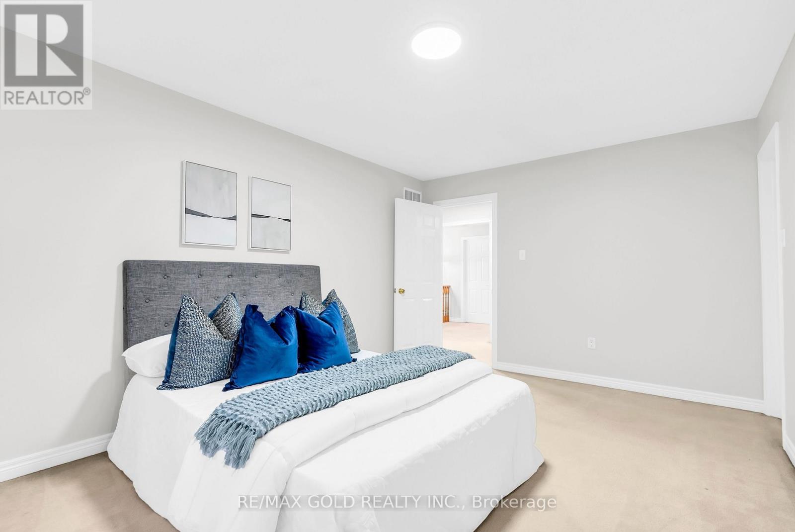 262 Swindale Drive, Milton (Sc Scott), Ontario  L9T 0T7 - Photo 40 - W12497210