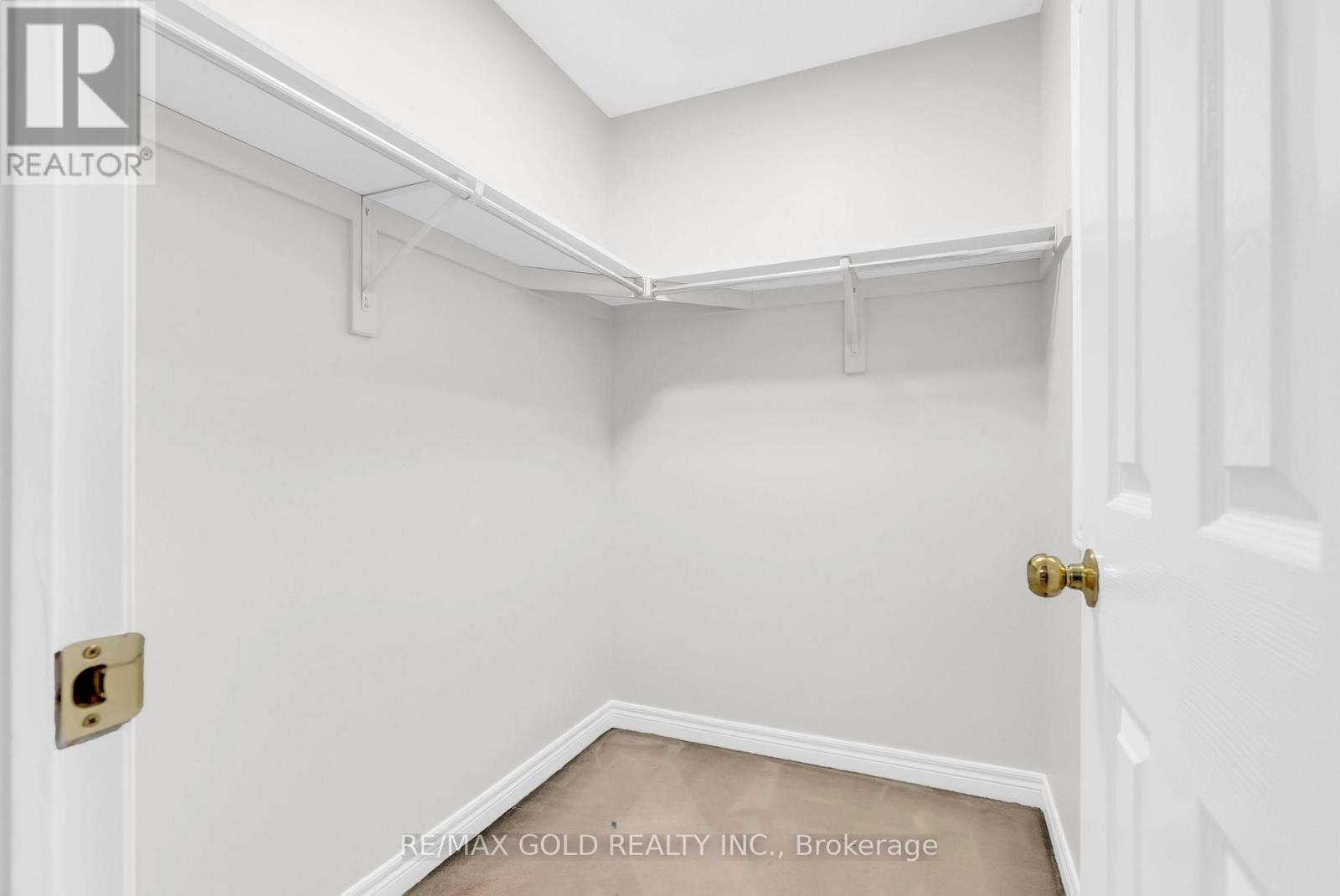 262 Swindale Drive, Milton (Sc Scott), Ontario  L9T 0T7 - Photo 41 - W12497210