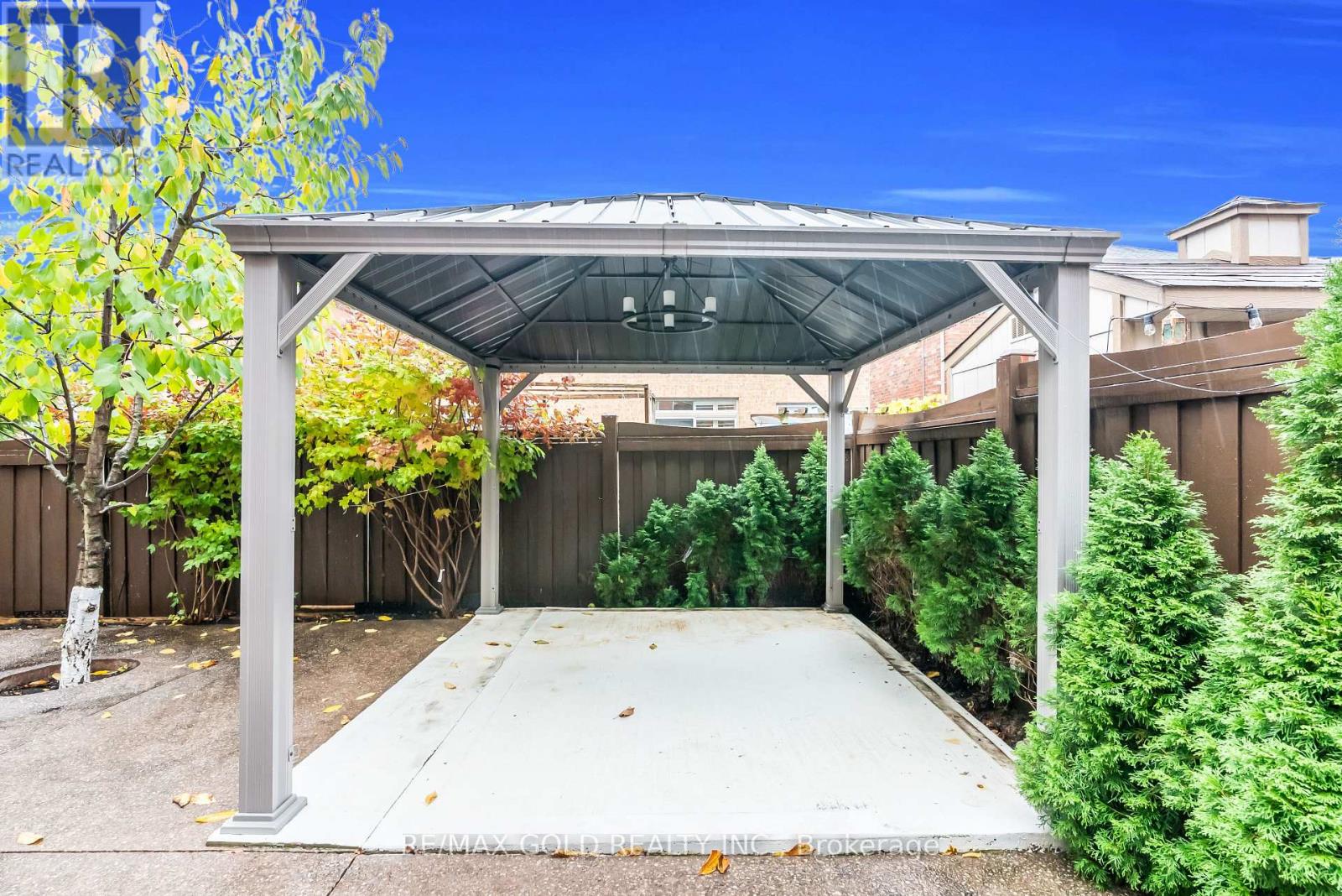 262 Swindale Drive, Milton (Sc Scott), Ontario  L9T 0T7 - Photo 49 - W12497210