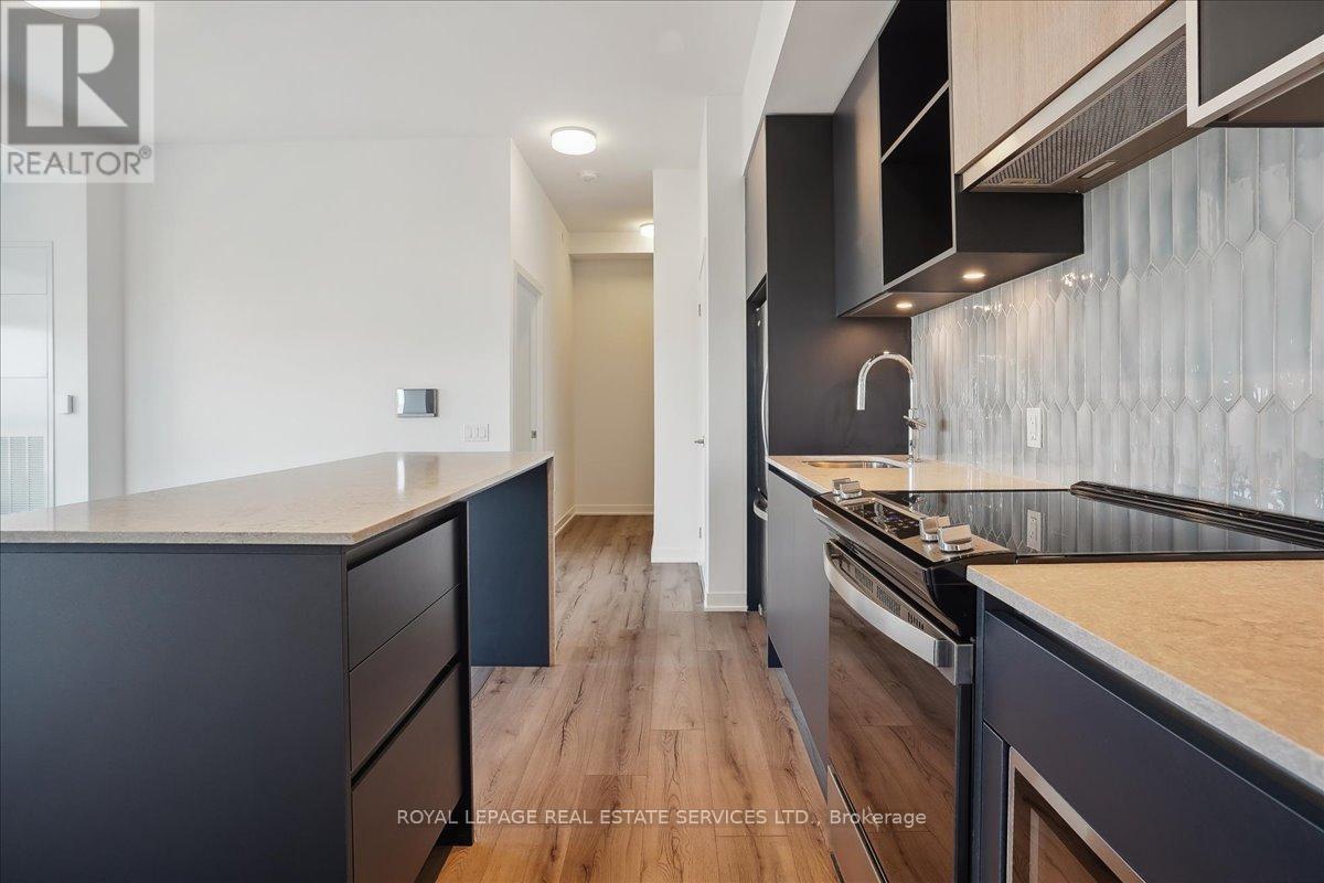 507 - 395 Dundas Street W, Oakville, Ontario  L6M 5R8 - Photo 14 - W12497226