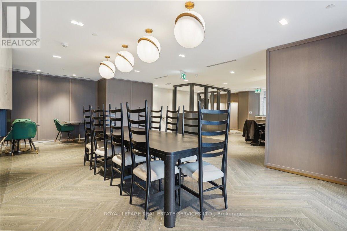 507 - 395 Dundas Street W, Oakville, Ontario  L6M 5R8 - Photo 32 - W12497226