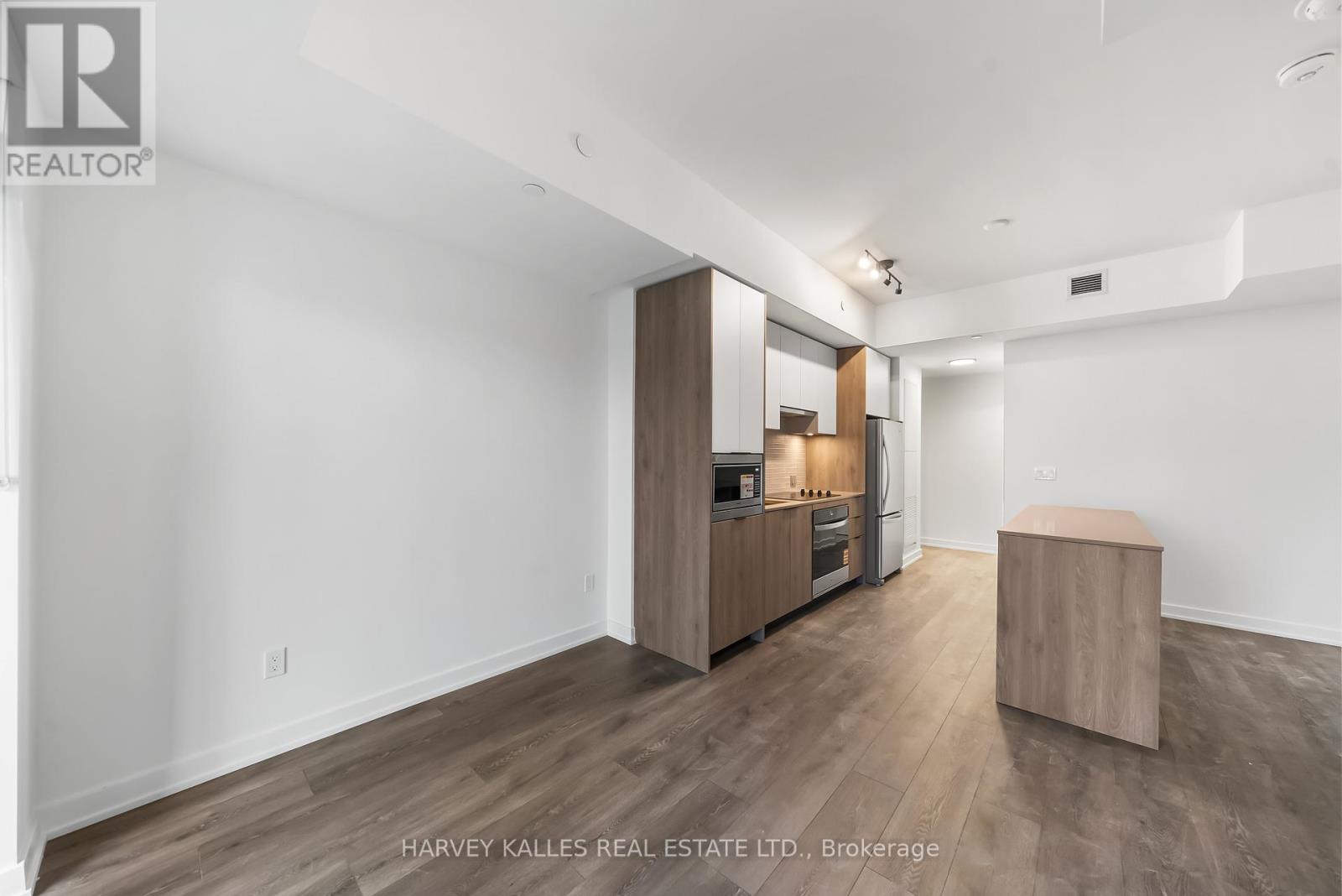 514 - 1007 The Queensway, Toronto, Ontario  M8Z 6C7 - Photo 11 - W12497246