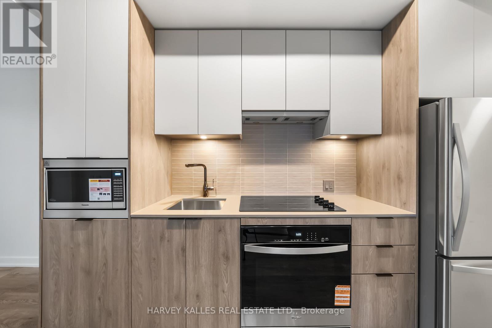 514 - 1007 The Queensway, Toronto, Ontario  M8Z 6C7 - Photo 7 - W12497246