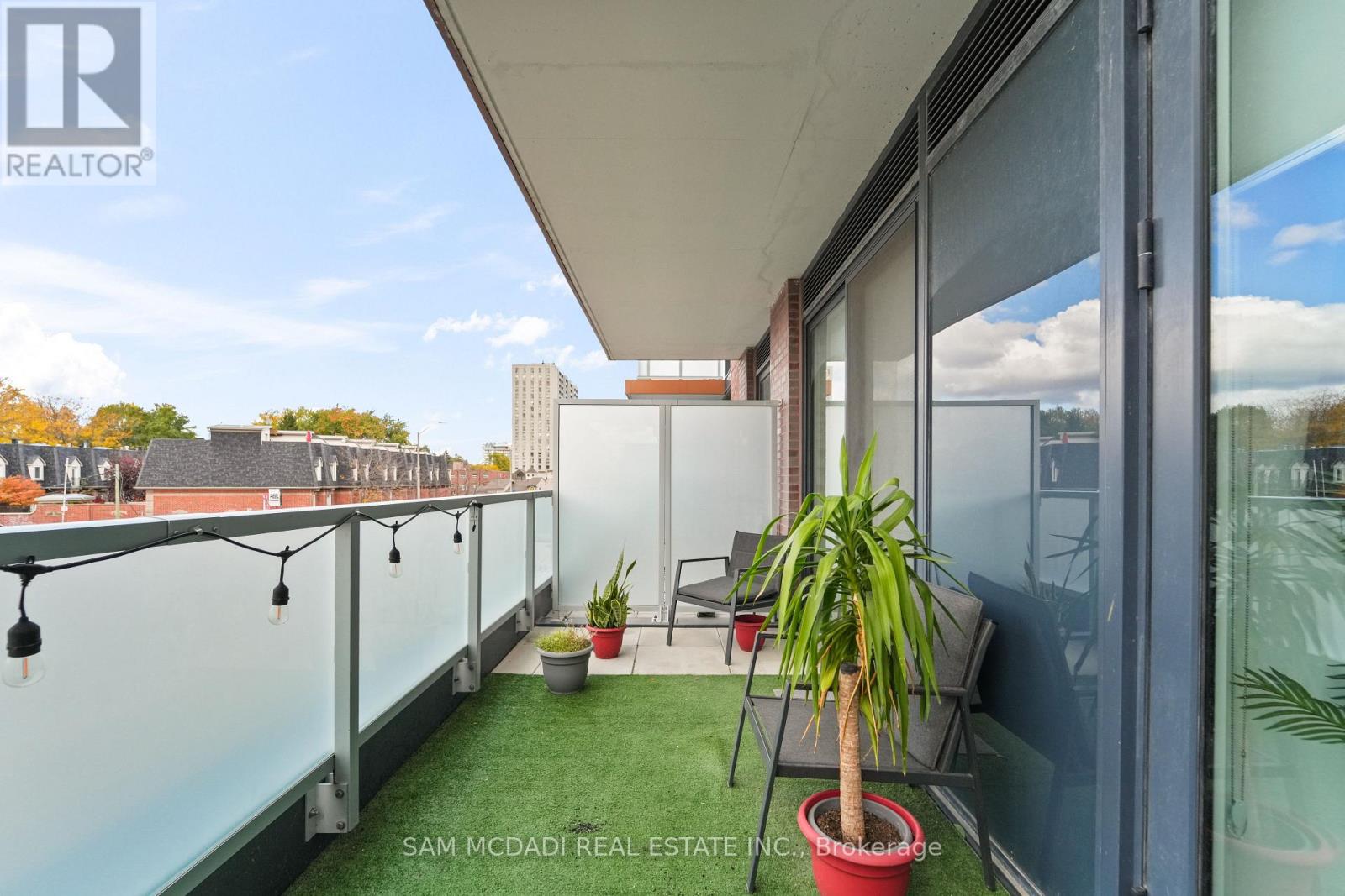 212 - 215 Lakeshore Road W, Mississauga, Ontario  L5H 0A7 - Photo 18 - W12497292