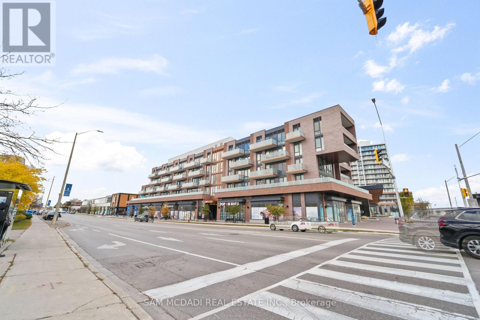 212 - 215 Lakeshore Road W, Mississauga, Ontario  L5H 0A7 - Photo 24 - W12497292