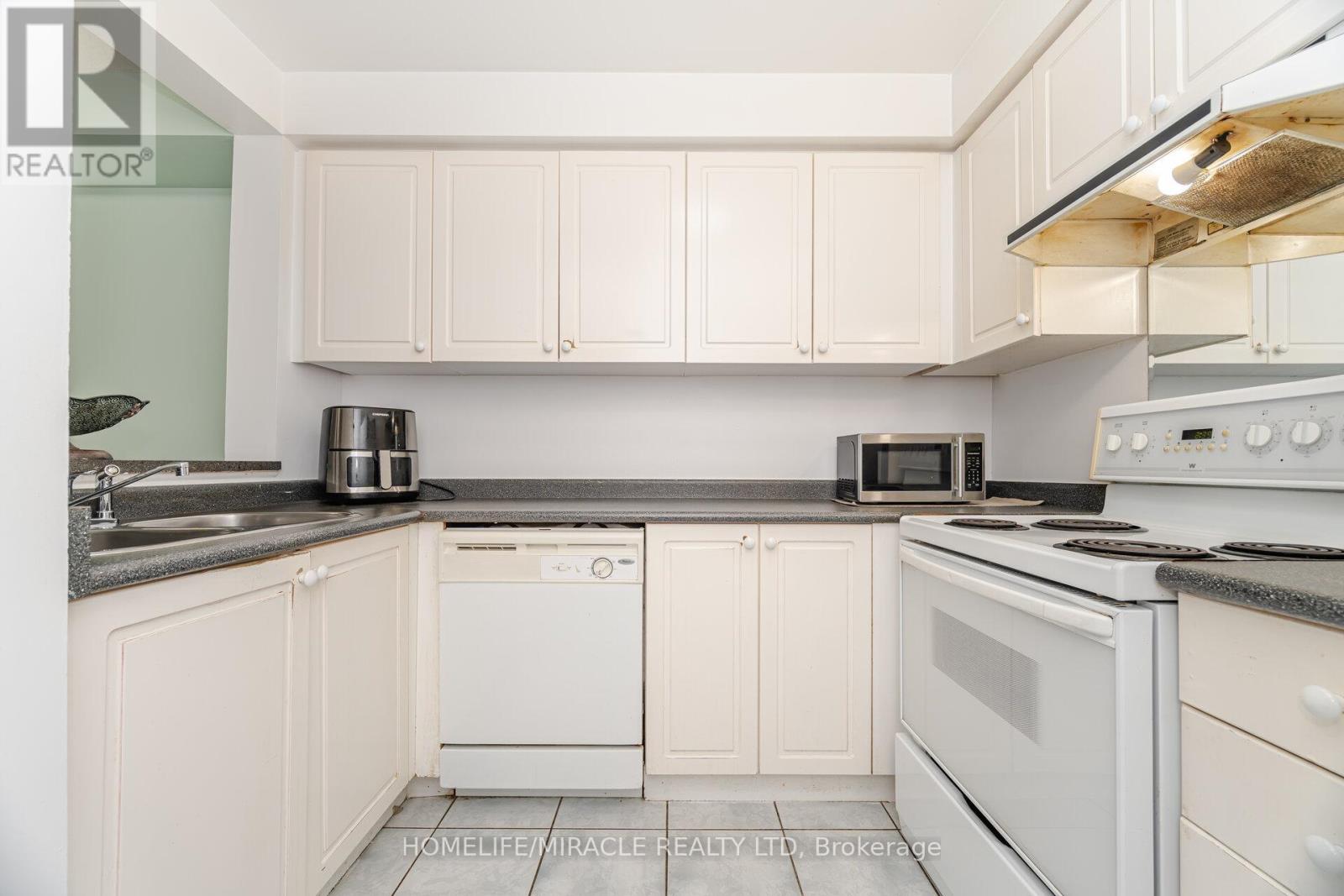 33 - 1285 Bristol Road W, Mississauga (East Credit), Ontario  L5V 2H5 - Photo 10 - W12497294