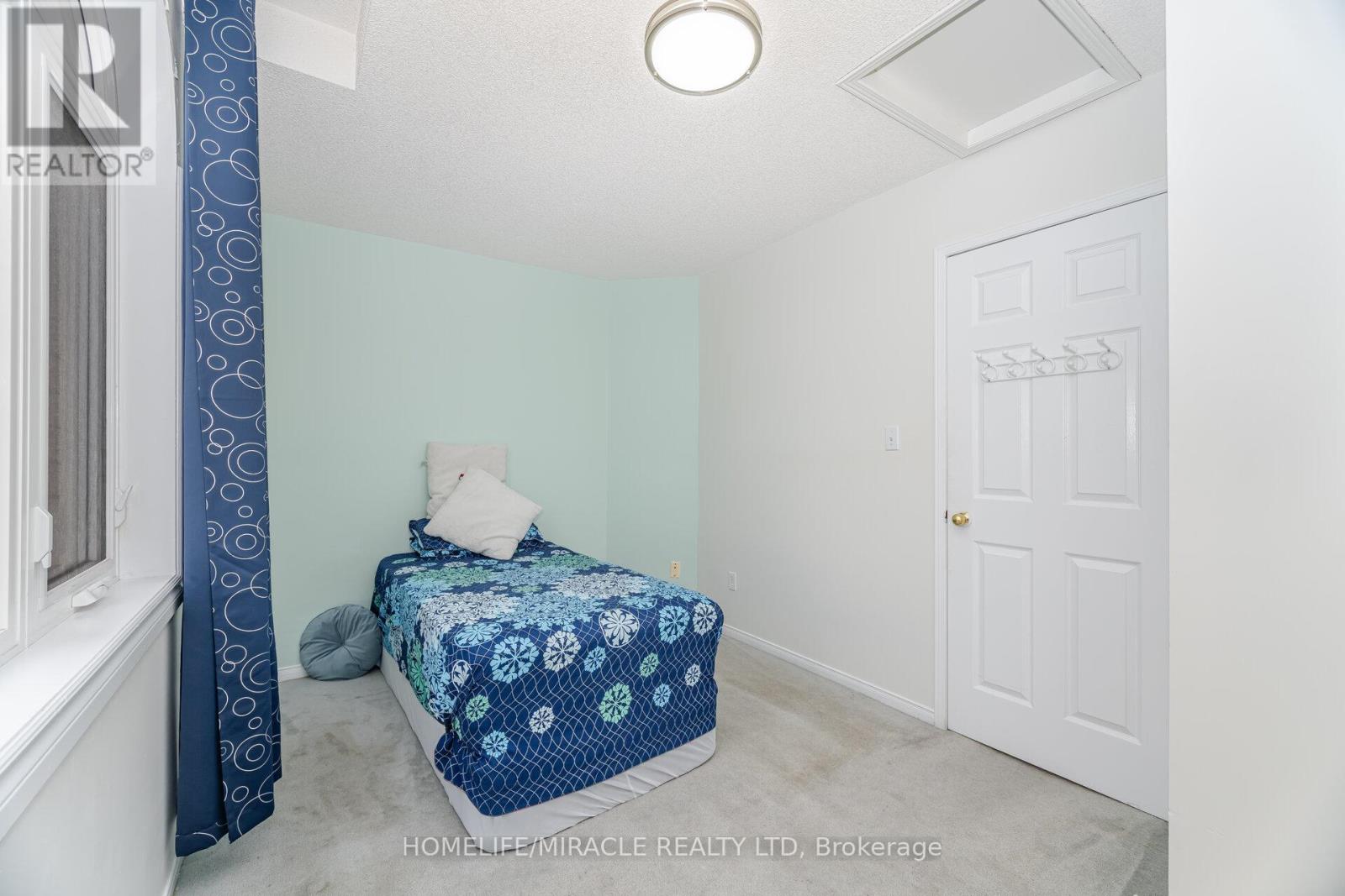 33 - 1285 Bristol Road W, Mississauga (East Credit), Ontario  L5V 2H5 - Photo 25 - W12497294