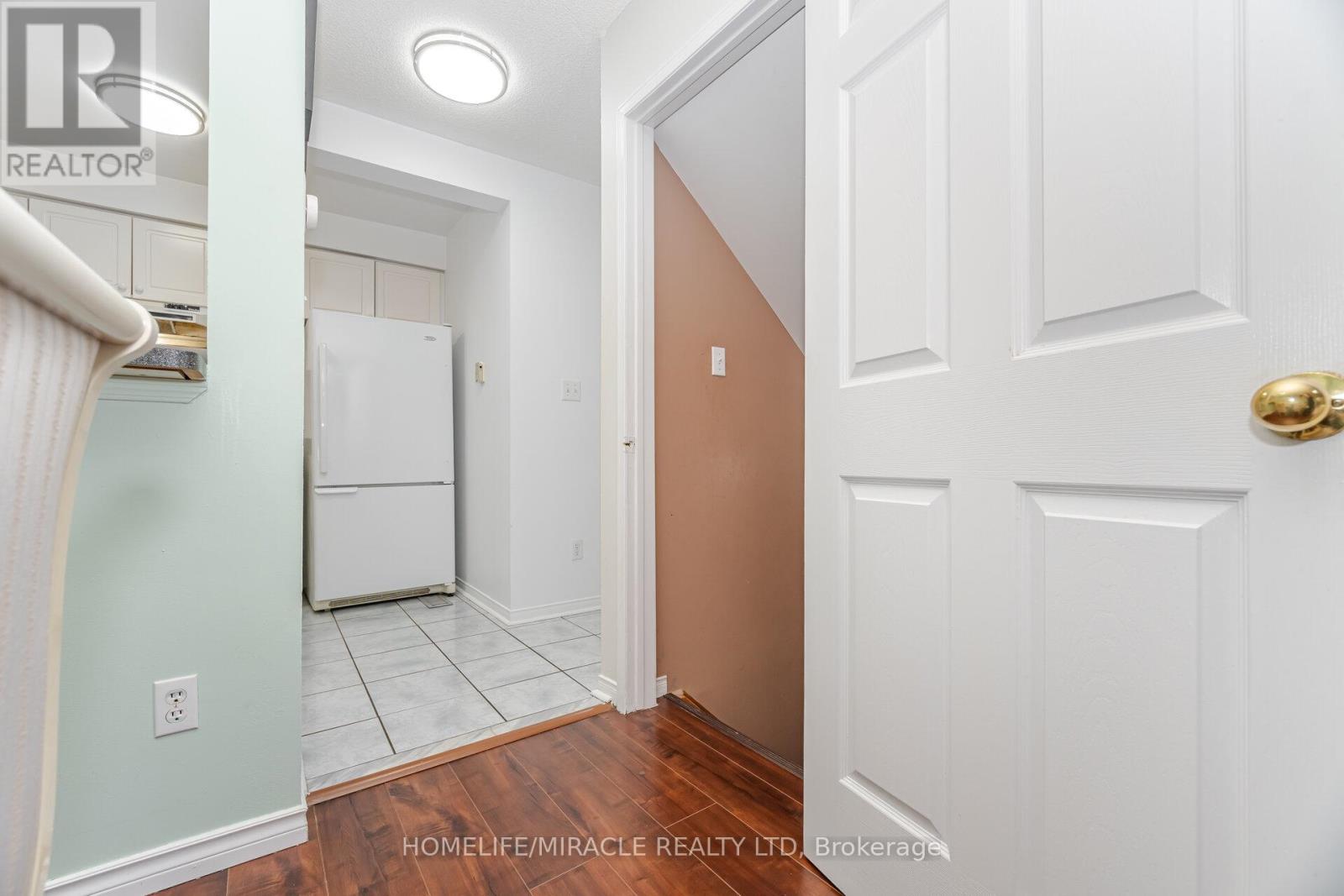 33 - 1285 Bristol Road W, Mississauga (East Credit), Ontario  L5V 2H5 - Photo 27 - W12497294