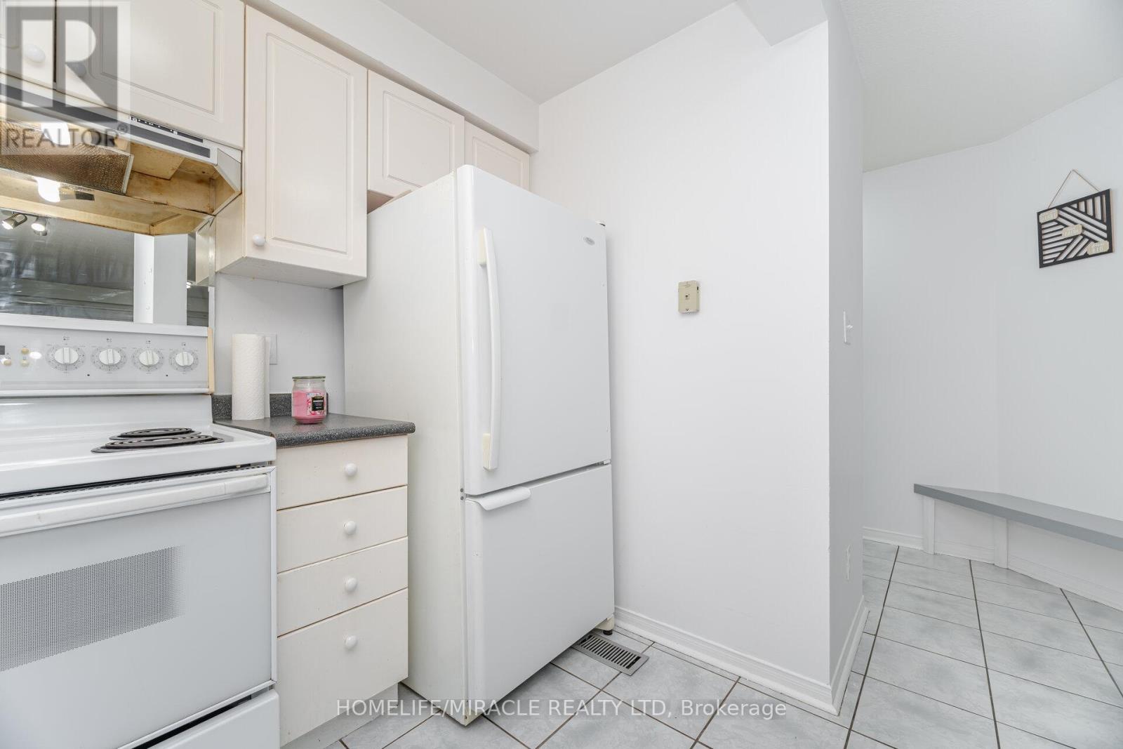 33 - 1285 Bristol Road W, Mississauga (East Credit), Ontario  L5V 2H5 - Photo 8 - W12497294